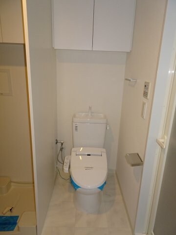 物件内観写真10　(※各住戸によってフローリング・建具のカラーが異なりので、現況)