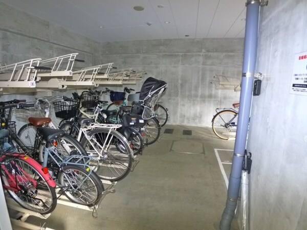 駐車場(駐輪場)