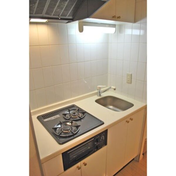 キッチン(家具家電付きセットアップ賃貸)