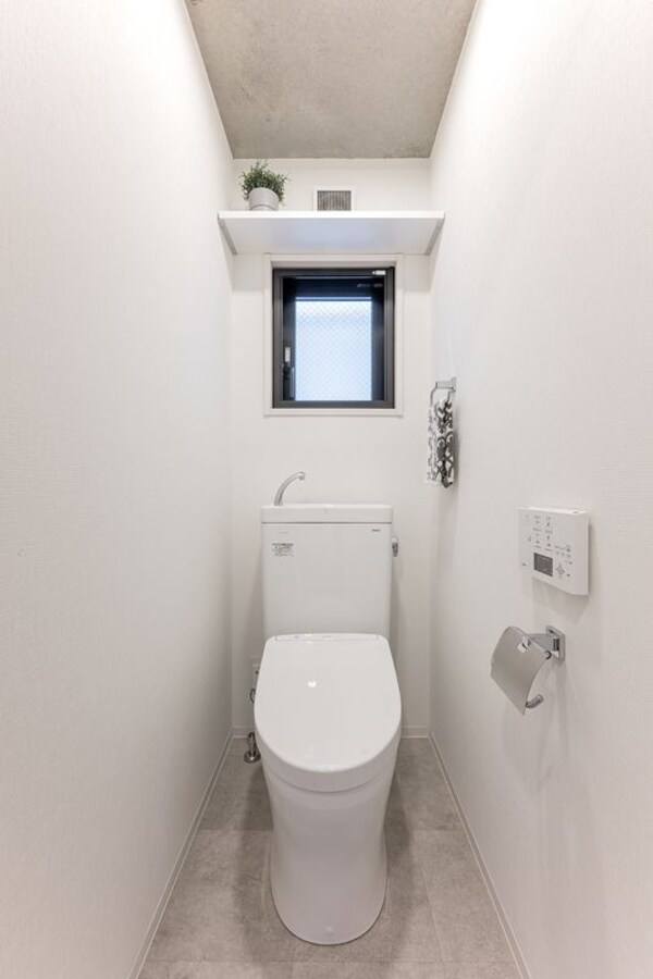 トイレ(モデルルーム写真)