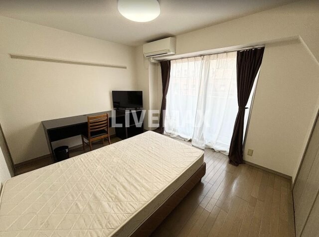 物件内観写真7　(備え付け家具備品（同仕様）)