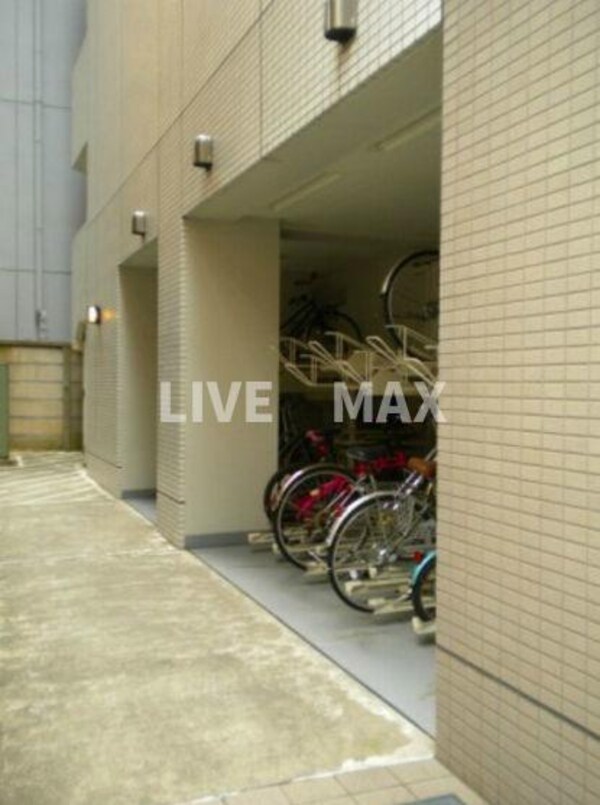 建物設備(駐輪場)