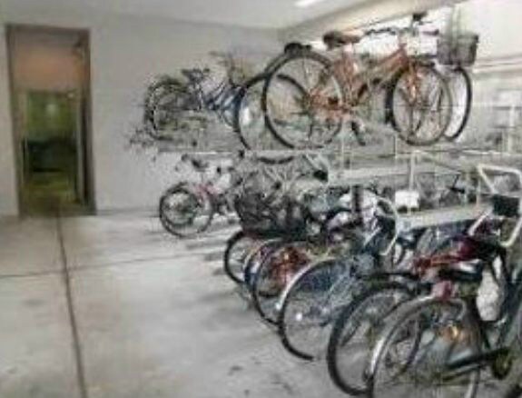 物件内観写真14　(駐輪場)