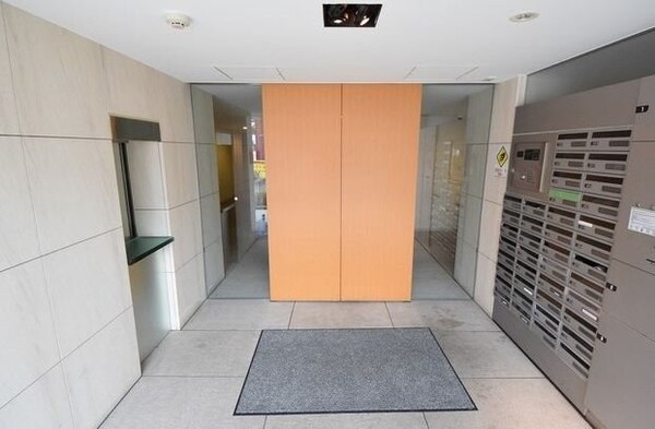 エントランス(★《見学予約受け付け中》設備充実のハイグレード賃貸マンション)