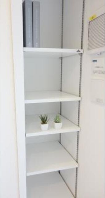 物件内観写真10　(モデルルーム：小物は付いておりません。)