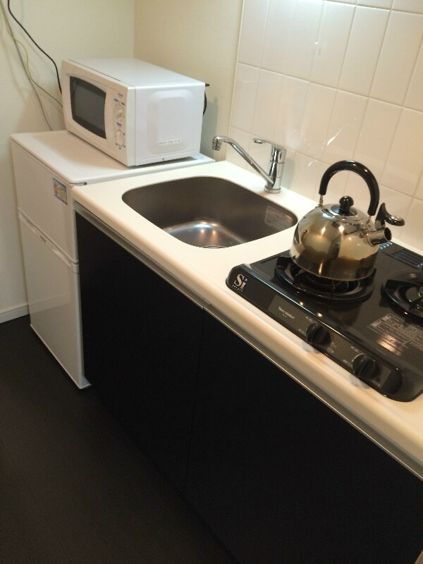 キッチン(家具家電一式付き！仲介手数料は半月分です！)