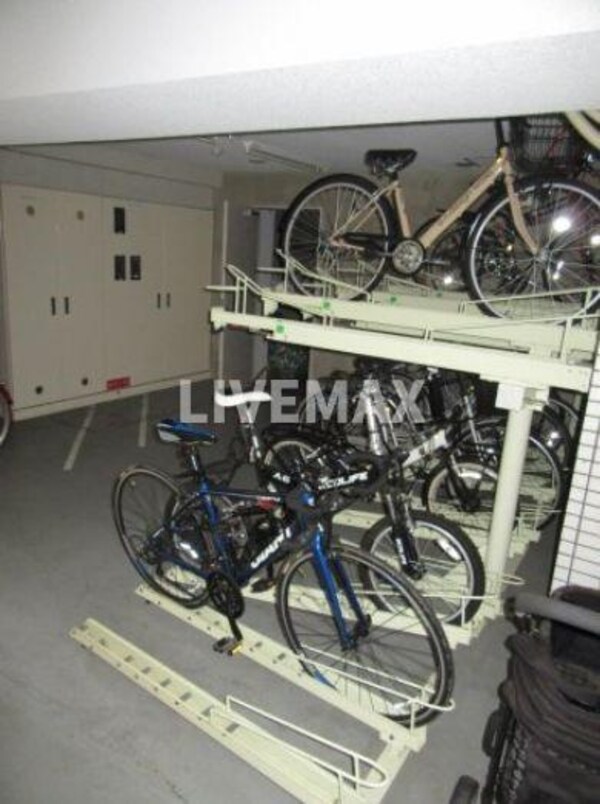 建物設備(駐輪場)