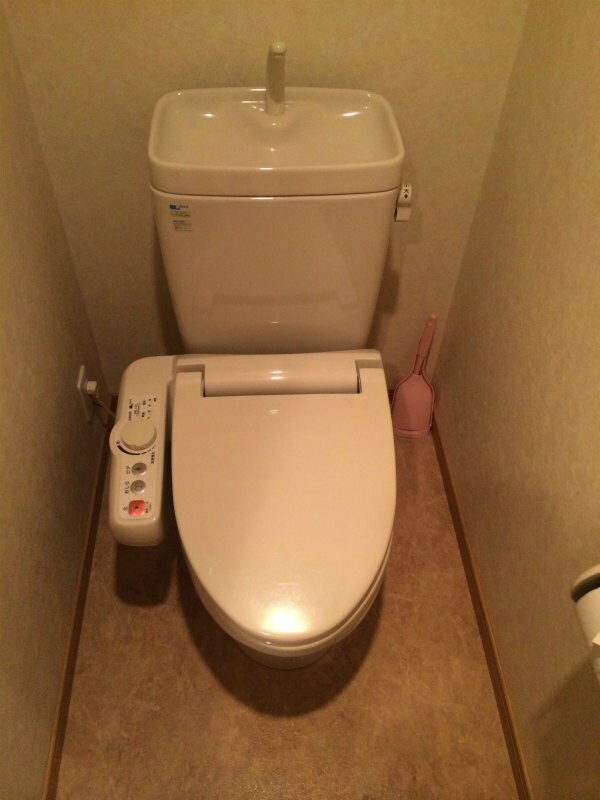 トイレ(リブマックスなら仲介手数料賃料半月分+消費税)