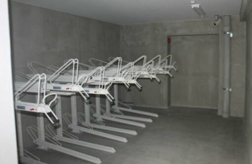 物件外観写真4　(駐輪所)