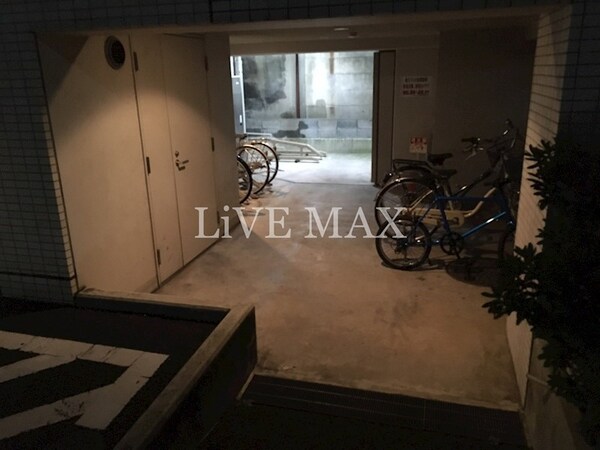 建物設備(駐輪場)