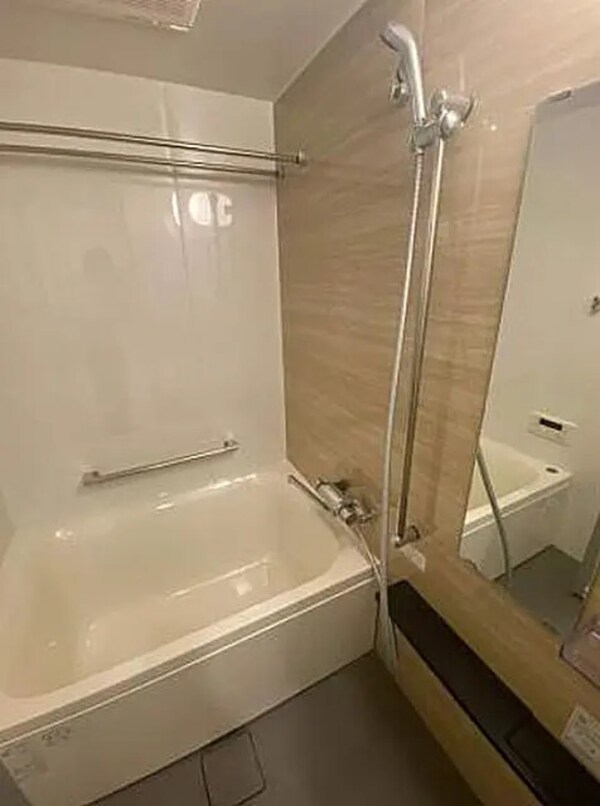 浴室(※同じ間取り別号室参考写真)
