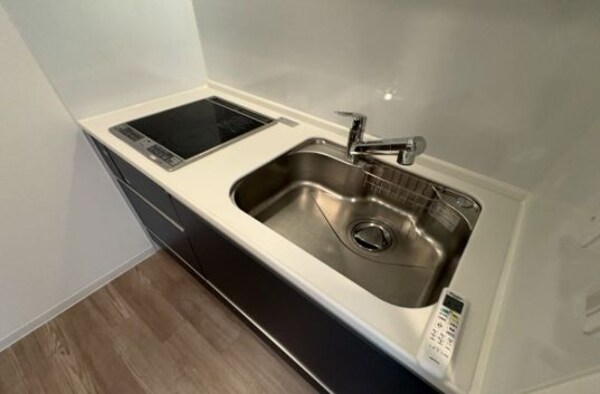 キッチン(※同じ間取り別号室参考写真)