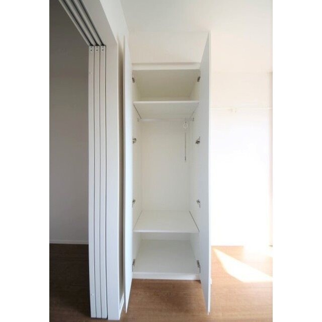 物件内観写真12　(別号室参考写真)