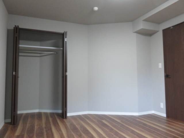 物件内観写真5　(別号室参考写真)