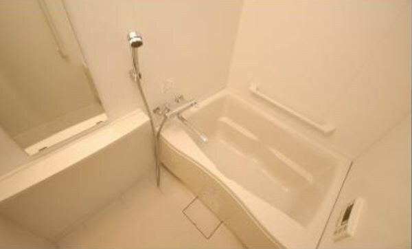 物件内観写真9　(※同じ間取り別号室参考写真)