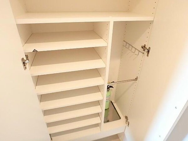 収納(※同じ間取り別号室参考写真)