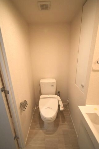 物件内観写真9　(※同じ間取り別号室参考写真)