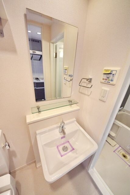 物件内観写真9　(別号室参考写真)