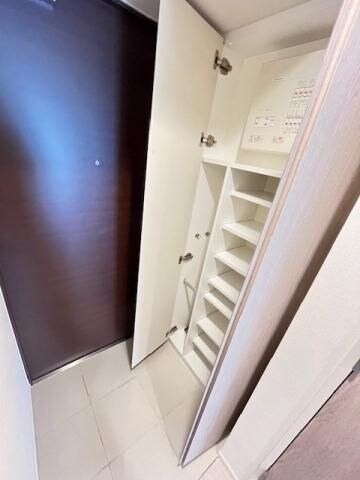 物件内観写真8　(別号室参考写真)