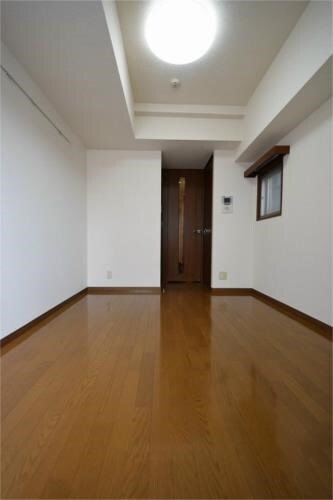 物件内観写真6　(★角部屋・2面採光★)