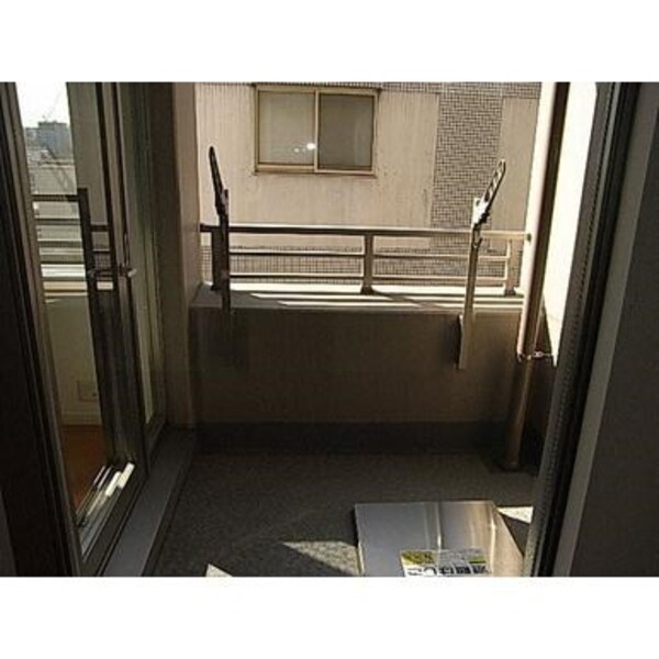バルコニー(弊社は全物件が仲介手数料半月分でご紹介可能です。)