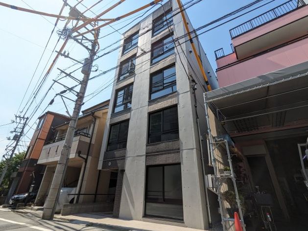 ブランドール坂下三丁目