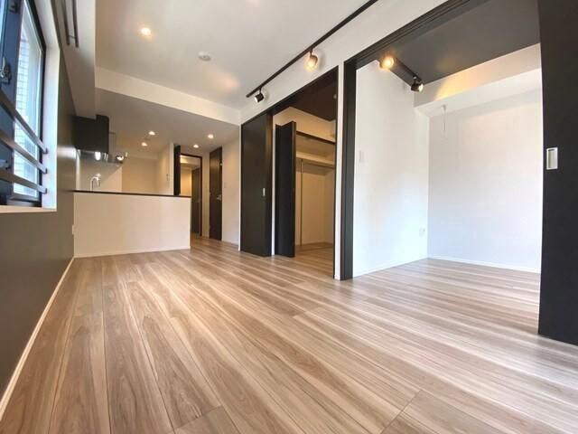 物件内観写真5　(※同じ間取り別号室参考写真)