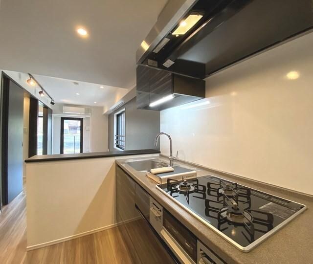 物件内観写真8　(※同じ間取り別号室参考写真)