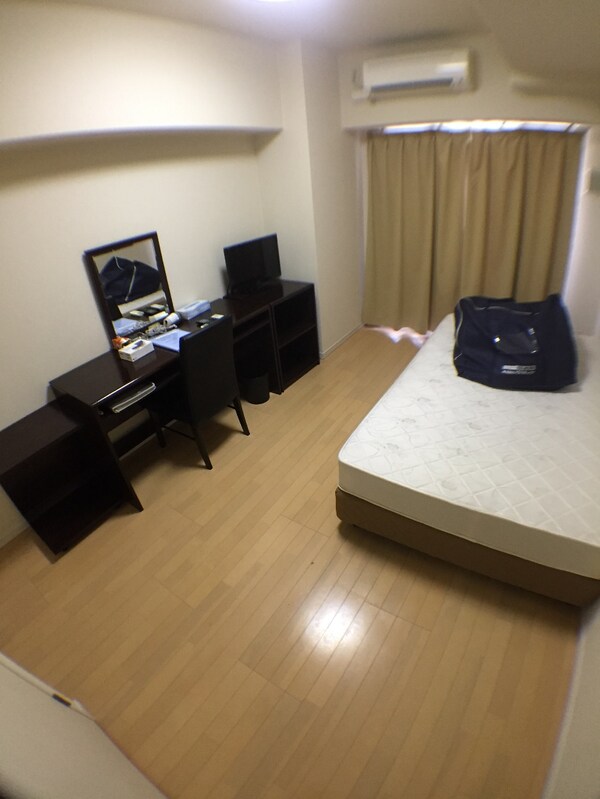 寝室(★★家具家電付きセットアップ賃貸★★)