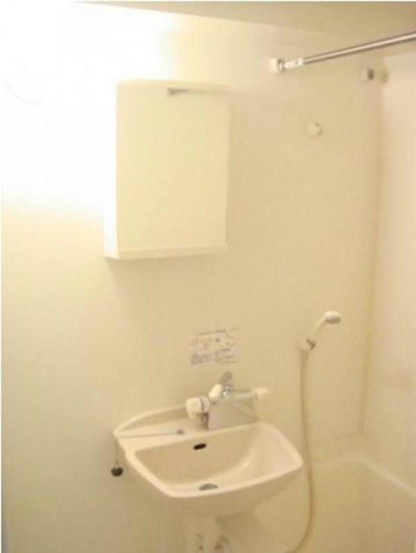 洗面・脱衣所(弊社は全物件が仲介手数料半月分+税でご紹介可能です。)