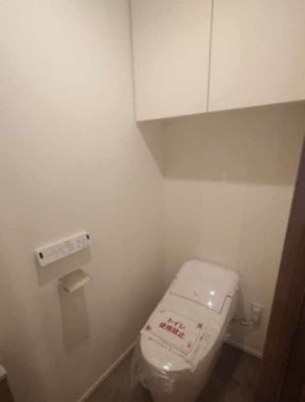 トイレ(別号室参考写真)
