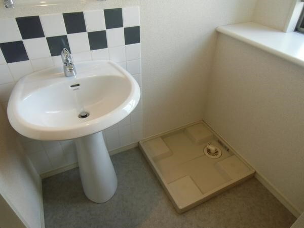 物件内観写真12　(※同じ間取り別号室参考写真)