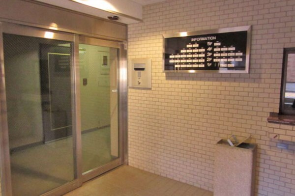 ロビー・ラウンジ