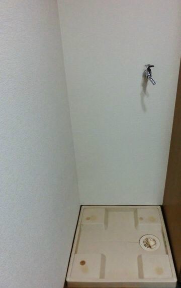 物件内観写真22　(洗濯機置場)