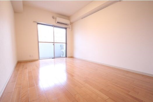 物件内観写真8　(～先行申込受付中～ネット無料・人気の分譲型)