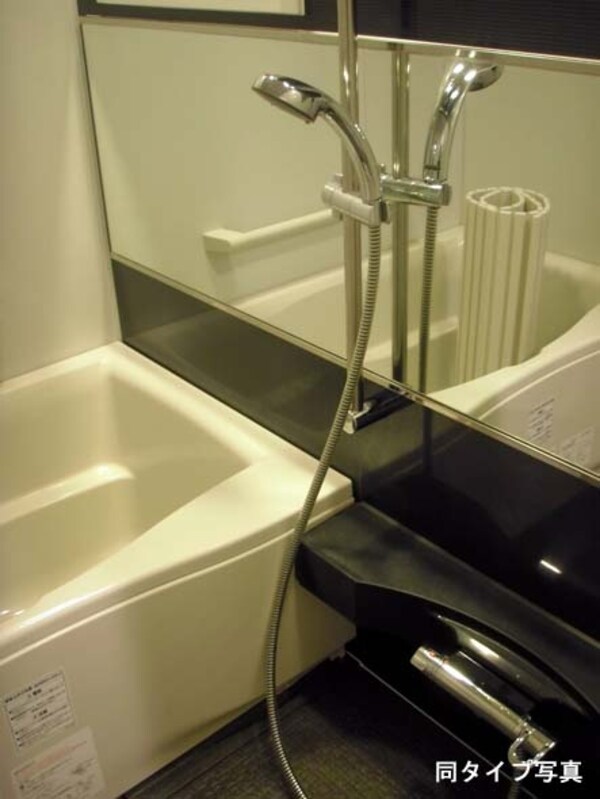 浴室(※同じ間取り別号室参考写真)