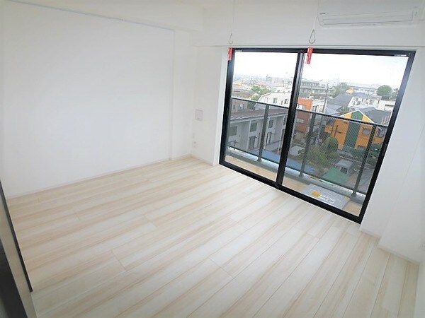 居室(別号室参考写真)