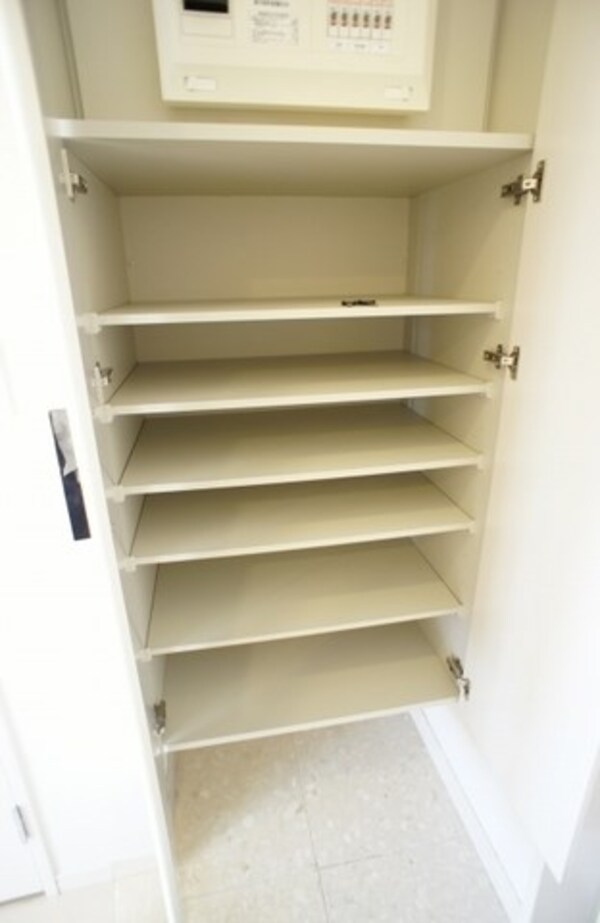 玄関(～内見予約受付中～お気軽にお問い合わせ下さい(^o^))