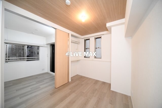 物件内観写真5　(別号室参考写真)