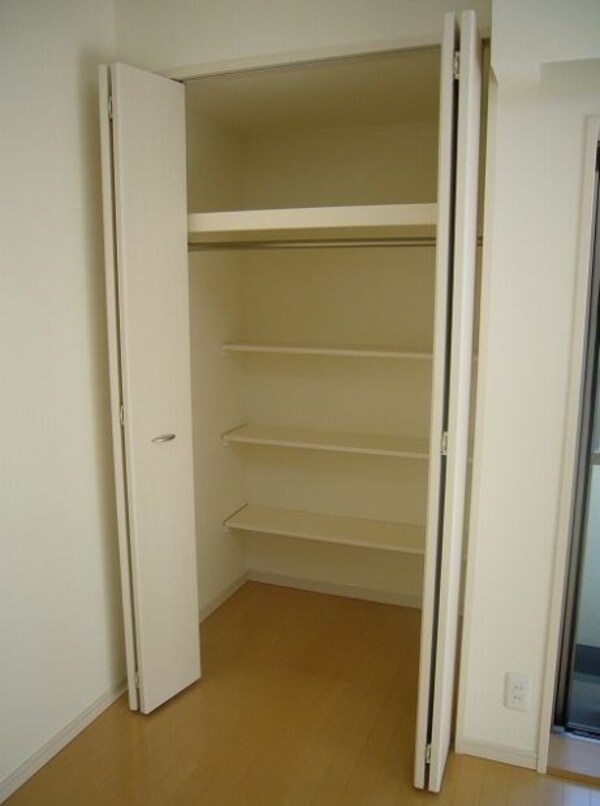 収納(他のお部屋の写真です。)