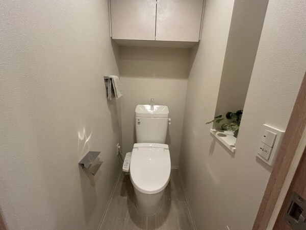 トイレ(モデルルーム写真)