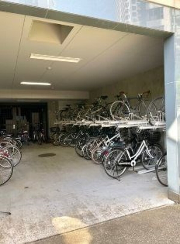 建物設備(駐輪場)