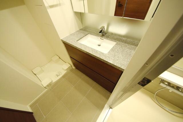 物件内観写真9　(別号室参考写真)