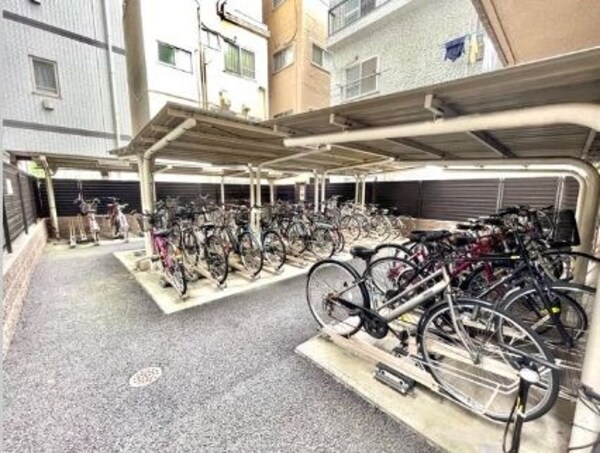 建物設備(駐輪場)