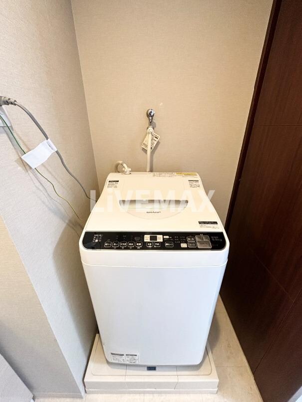 物件内観写真13　(備え付け家具備品（同仕様）)