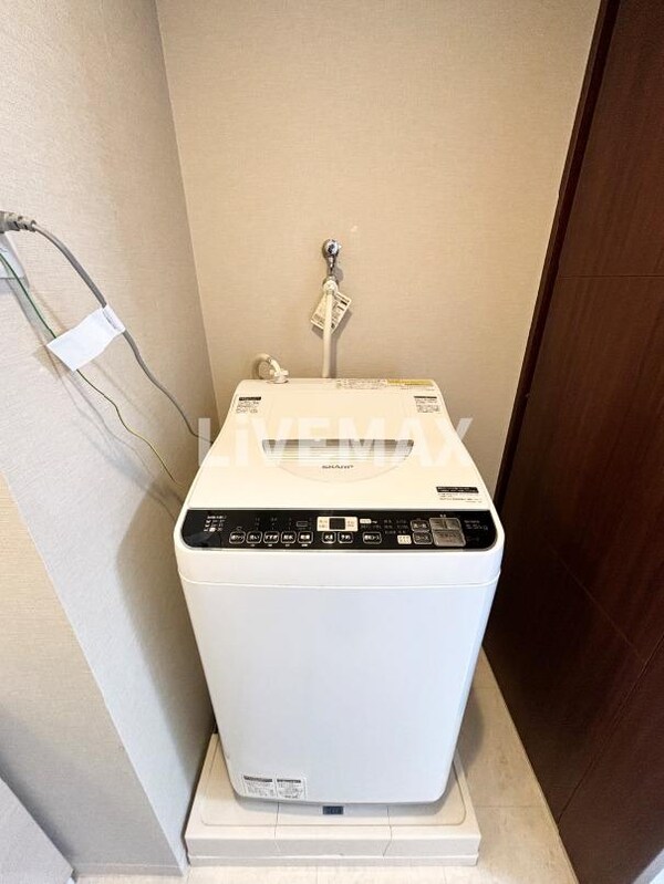 建物設備(備え付け家具備品（同仕様）)