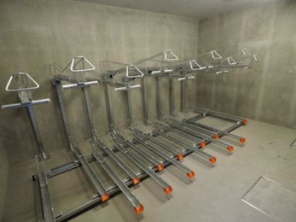 建物設備(駐輪場)