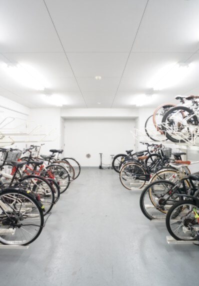 物件外観写真4　(駐輪場)