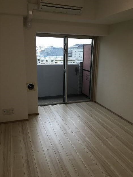 物件内観写真9　(別号室写真)