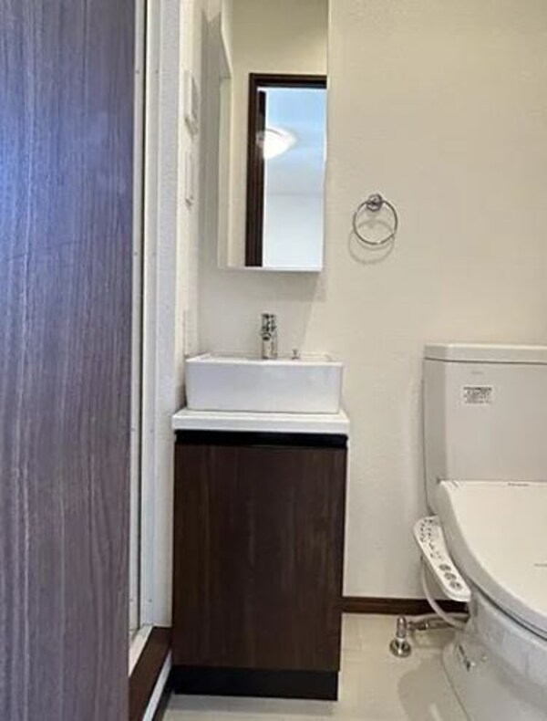 独立洗面台